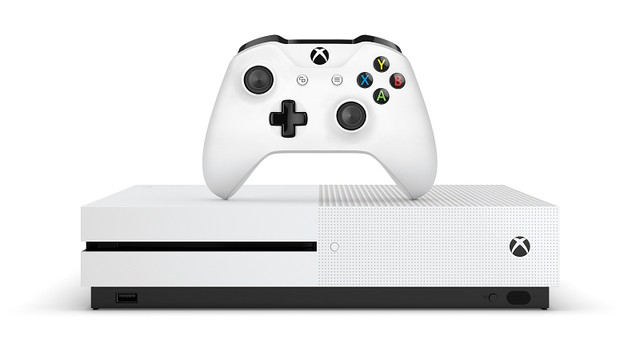 MicroSoft / 1681 XBOX ONE S  1TB - White - like new in Toys & Games in Abbotsford