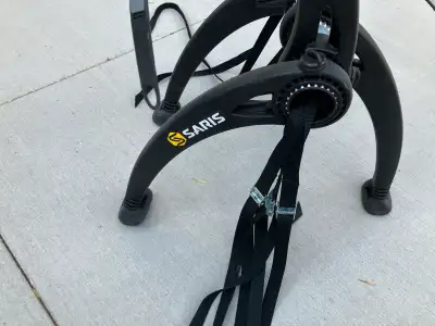Saris Bones 2 bike rack. Purchased in 2022, does not fit current vehicle. Max pounds 35 pounds singl...