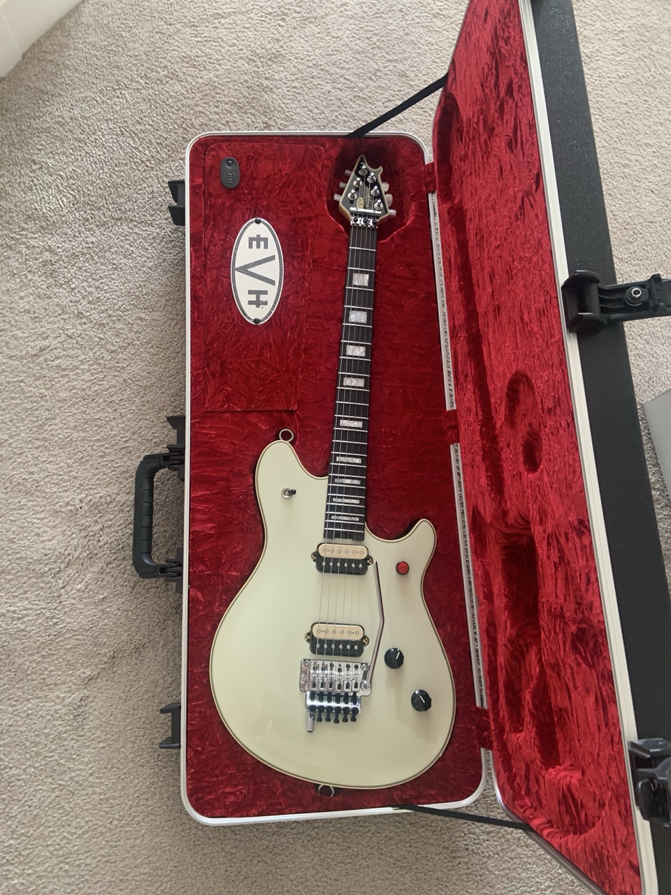 EVH Wolfgang Signature MIJ | Guitars | Winnipeg | Free local ...