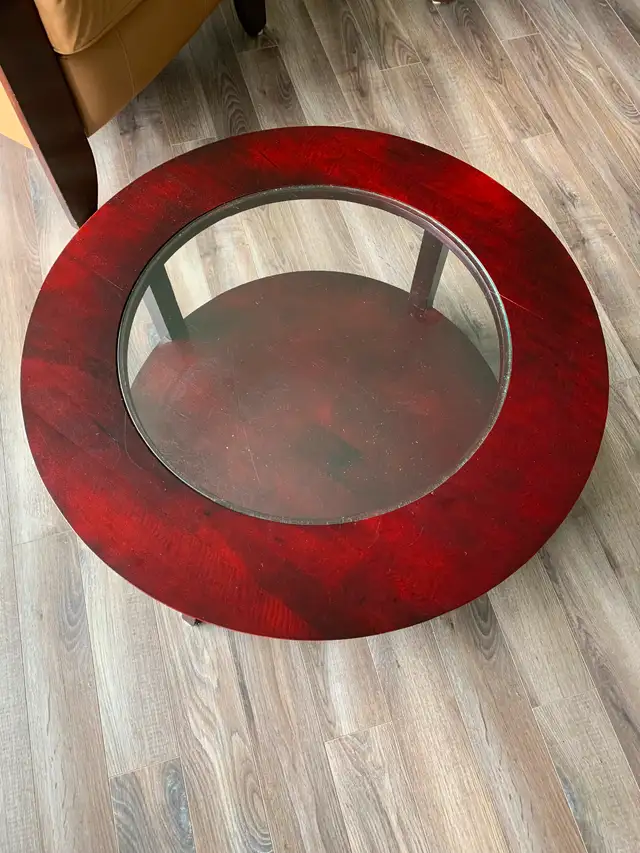 Coffee Table, round in Coffee Tables in Bridgewater - Image 2