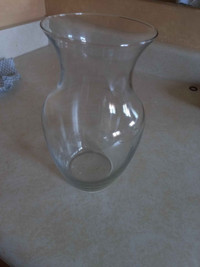 2 Clear glass vases vase