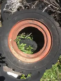4 solid rubber tires