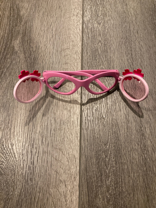 Pink flower toddler sunglasses  in Clothing - 3T in Kitchener / Waterloo - Image 2