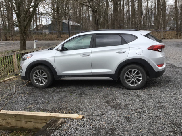 2017 Tuscon Hyundai for sale in Cars & Trucks in Ottawa