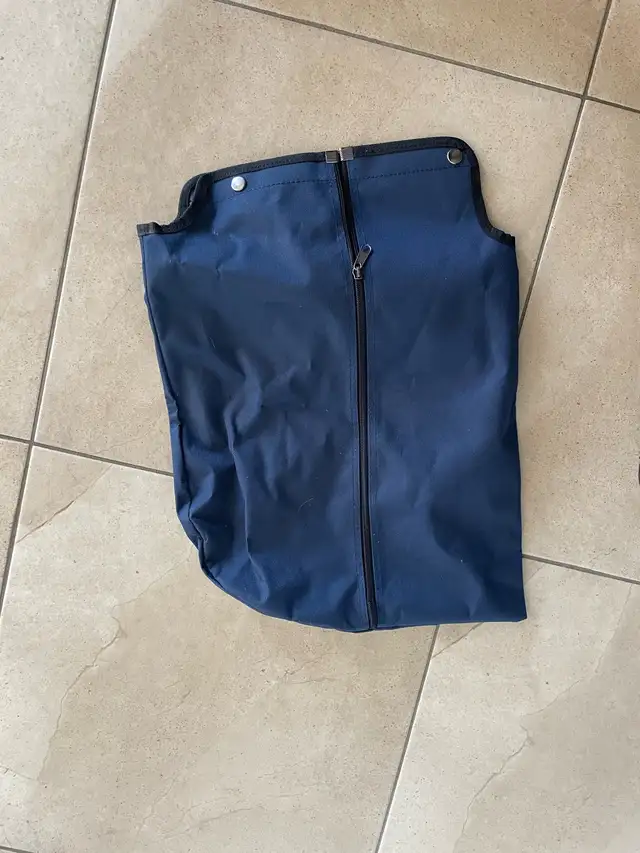 6 slot Winfield carry/stand golf bag in Golf in Oakville / Halton Region - Image 5