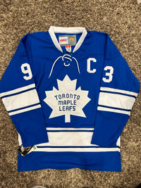 Doug Gilmour Leafs Hockey Jersey (Size L)