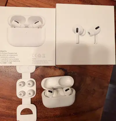 Apple AirPods Pro (1st generation)with Wireless Charging Case, View more