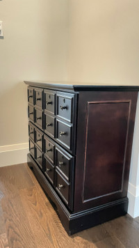 Stylish filing cabinet