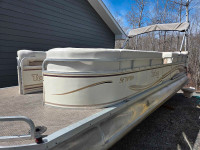 24 foot Tahoe Pontoon