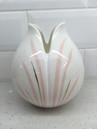 Royal Doulton Bone China Tulip Vase - MINT CONDITION!!!