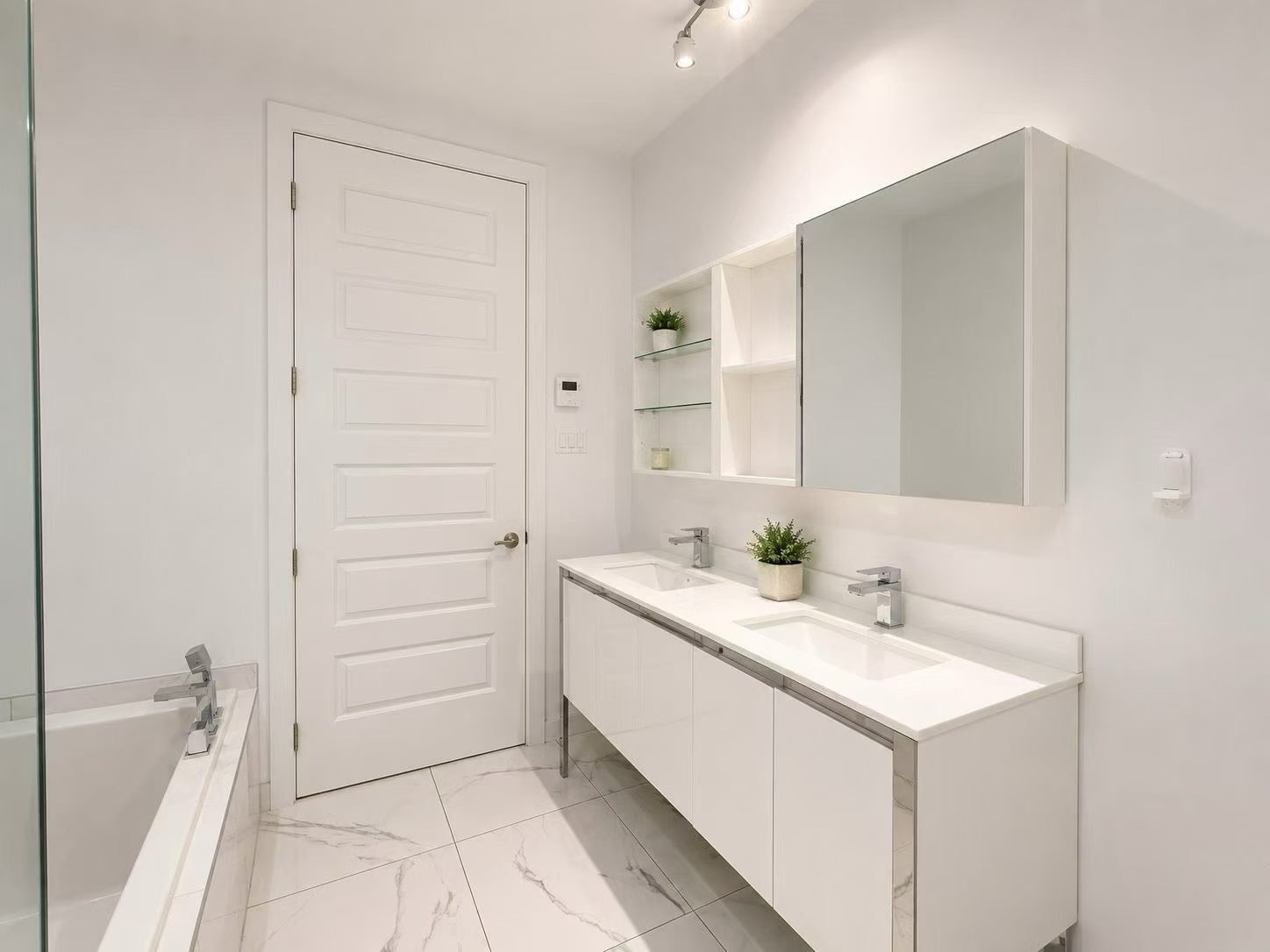 Modern Penthouse Apartment for Rent — photo 1