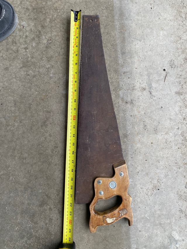 Antique Disston saw in Hand Tools in Brantford