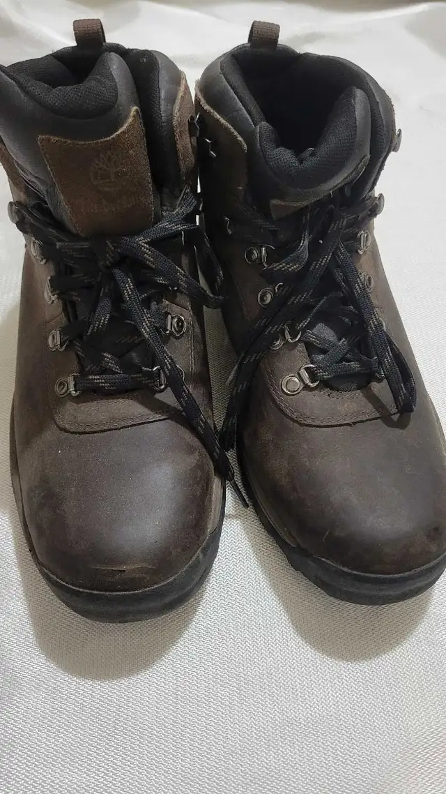 Timberland brown in Men's Shoes in Mississauga / Peel Region - Image 2