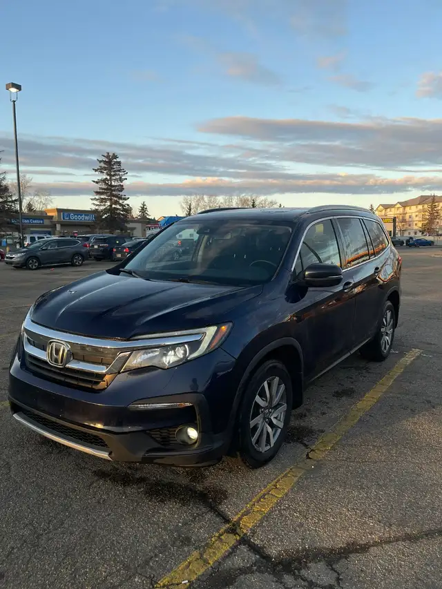 Honda Pilot 2019 EX AWD in Cars & Trucks in Edmonton - Image 2