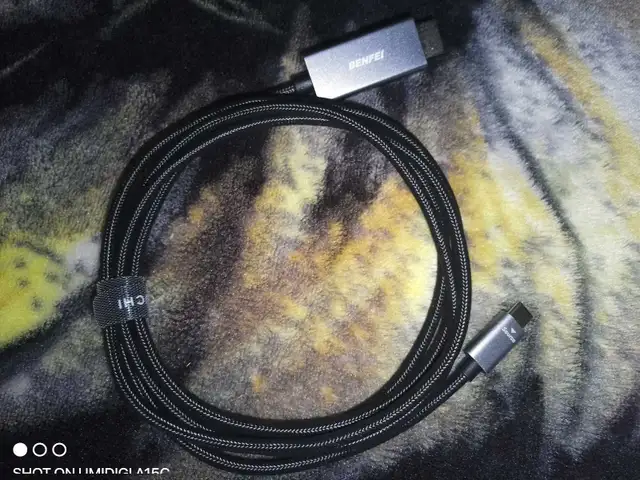 Benfei USB C to HDMI Display Cable in Cables & Connectors in Hamilton - Image 4