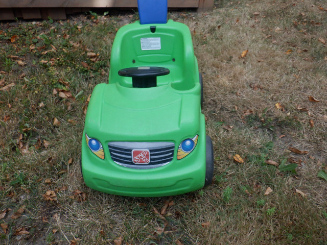 Step 2 Push Cart in Toys & Games in Guelph - Image 3