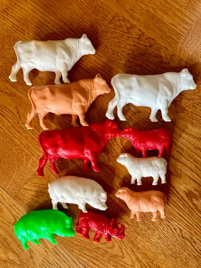 These vintage plastic farm animals are ready to find a new home in your toy collection! This lot of...