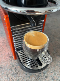  Nespresso Pixie coffee maker.