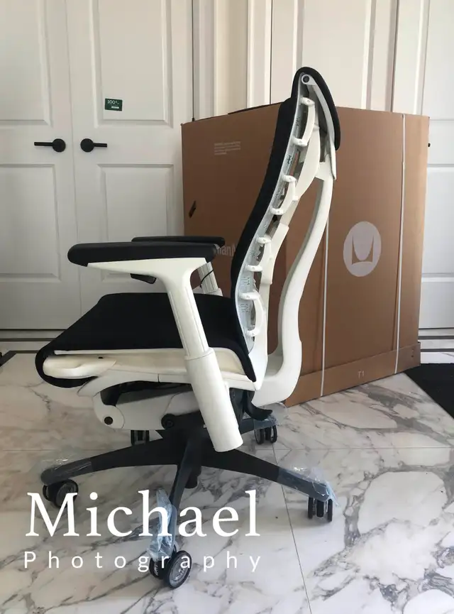Herman Miller White Embody Chair, Brand new sealed in box in Chairs & Recliners in Markham / York Region - Image 4