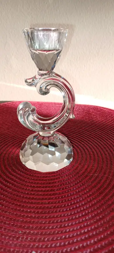 10412 BRAESIDE DR SW Sells on ESTY for $329.22 plus tax. Very small chip on the lip, thus the attrac...