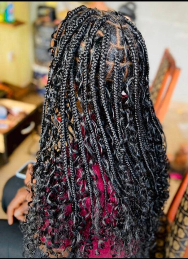 Braids, twist soft locs and others in Health & Special Needs in Ottawa