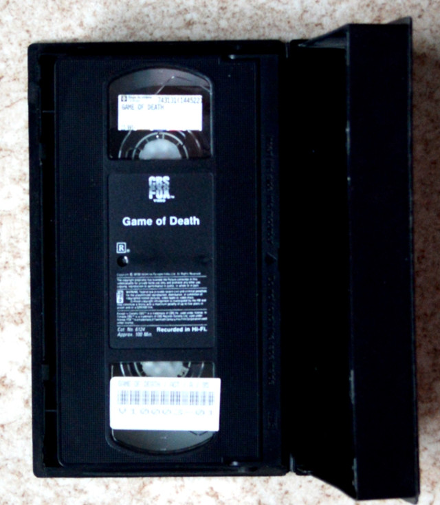 GAME OF DEATH BRUCE LEE Kung-Fu VHS ENGLISH former rental video dans CD, DVD et Blu-ray  à Ouest de l’Île - Image 3