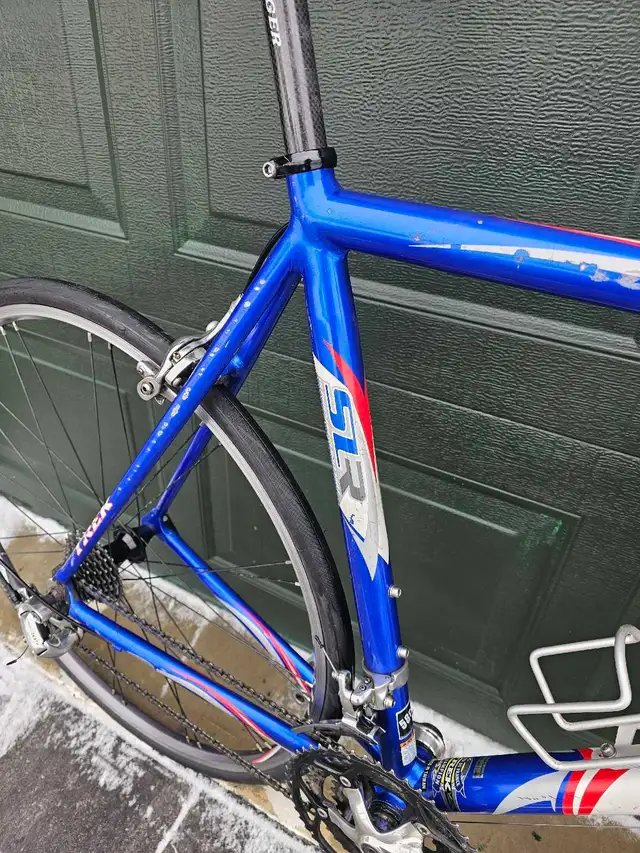 Trek SLR road bike  in Road in City of Toronto - Image 6