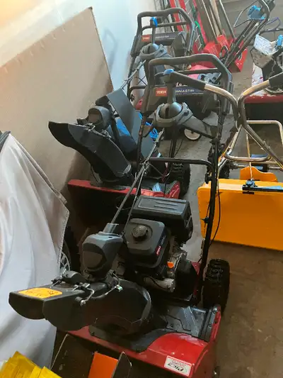 Toro Snowmaster 824 Like New, View more