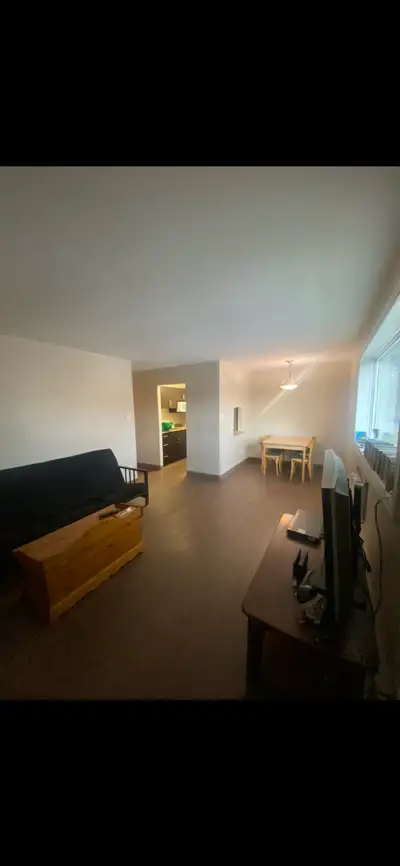 2 Br Apartment for rent on Talbot