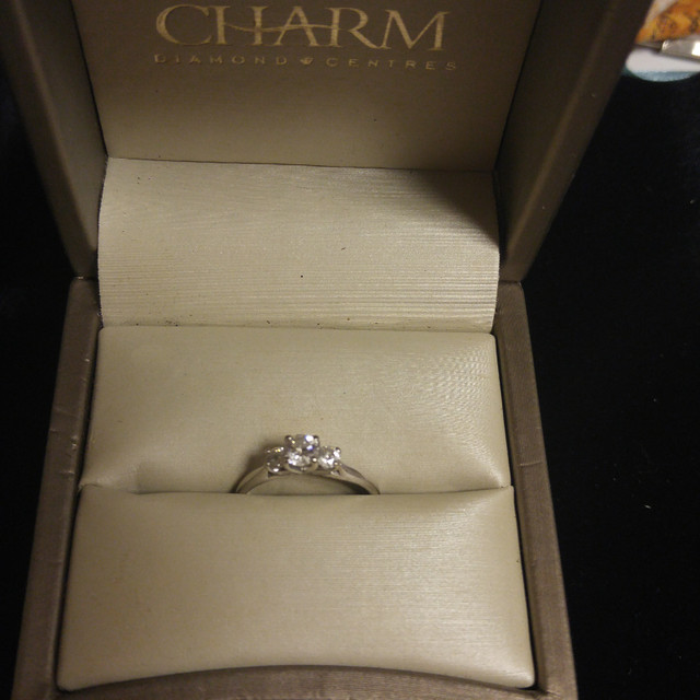 Engagement ring. 10 k white gold. Three diamonds. in Jewellery & Watches in Dartmouth - Image 2