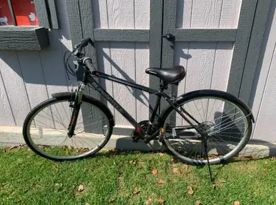 Supercycle Solaris Hybrid Bike, 700C Solaris Year 2023 Primary colors Black Frame size 18IN Frame Ma...