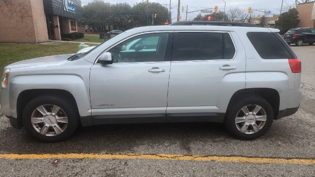 2013 GMC Terrain SLE FWD in Cars & Trucks in City of Toronto - Image 2