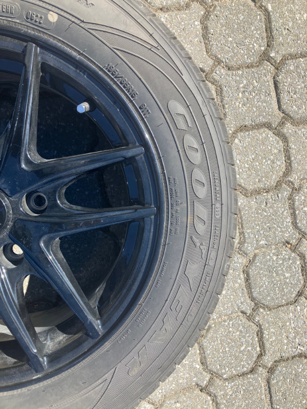 PNEUS GOODYEAR ASSURANCE + MAGS APEX 15 po dans Pneus et jantes  à Trois-Rivières