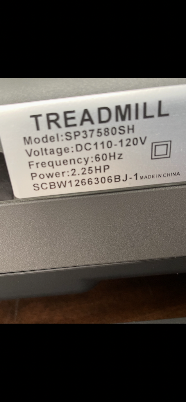 Treadmill in Exercise Equipment in Oakville / Halton Region - Image 2