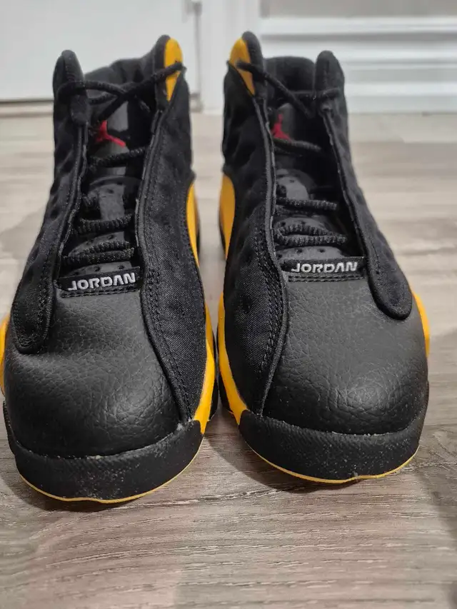 Jordan 13 Retro in Men's Shoes in Markham / York Region - Image 5