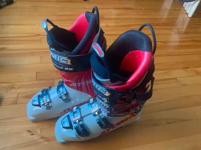 Atomic RT CS 130 ski boots, size 8 or 27.5, base 314 mm in Ski in City of Montréal - Image 2