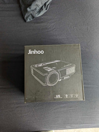 Jinhoo Mini Projector 