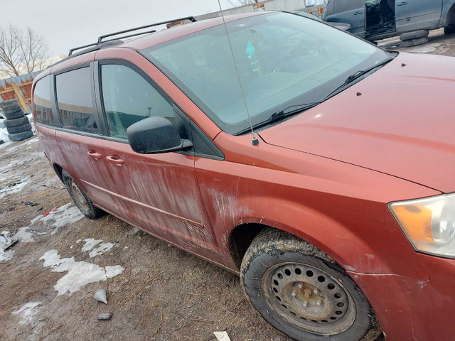 2011 Dodge Carvan Parts Out in Auto Body Parts in Winnipeg