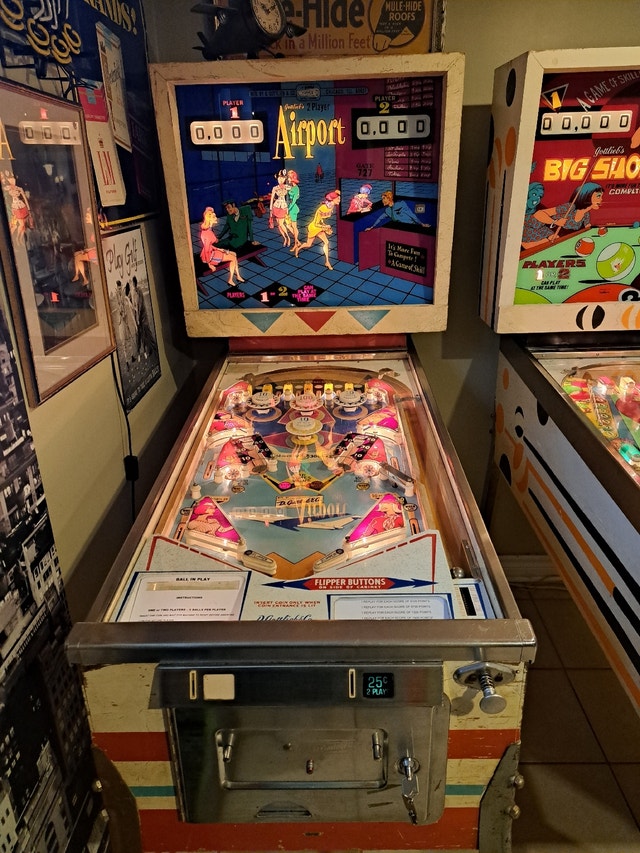 Pinball and arcade games Older Generation Markham / York Region