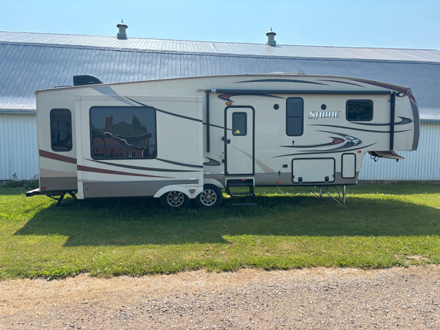 2015 Palomino Sabre in Travel Trailers & Campers in Norfolk County