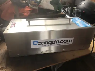 TWELVE TUBE OZONE GENERATOR USED 6 TIMES $2,800 NEW