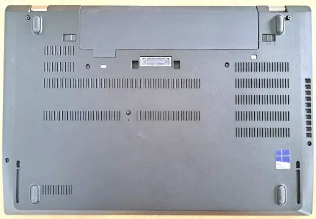 Lenovo ThinkPad T570 15.6 inch i5 8/16GB RAM FHD Business Laptop in Laptops in City of Montréal - Image 4