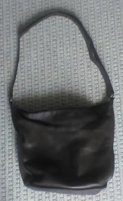 Derek Alexander leather crossbody bag - Sac bandoulière en cuir, View more