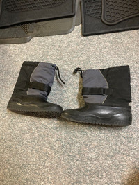 Boys Winter Boots - Size 5 & 4