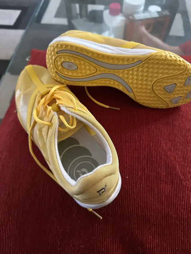 women yellow propet running shoes  in Women's - Shoes in Oshawa / Durham Region - Image 5
