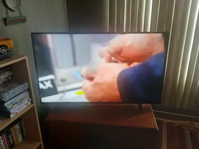 Hi im selling my 55 inch LED UHD proscan tv . It has 4 hdmi hook ups Satellite and cable hook ups. U...