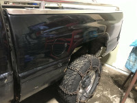 2002 dodge 2500 box, tailgate and lights
