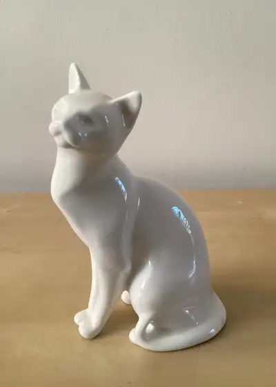 ROYAL DOULTON  "Contentment" Fine Bone China White Cat Figurine, View more