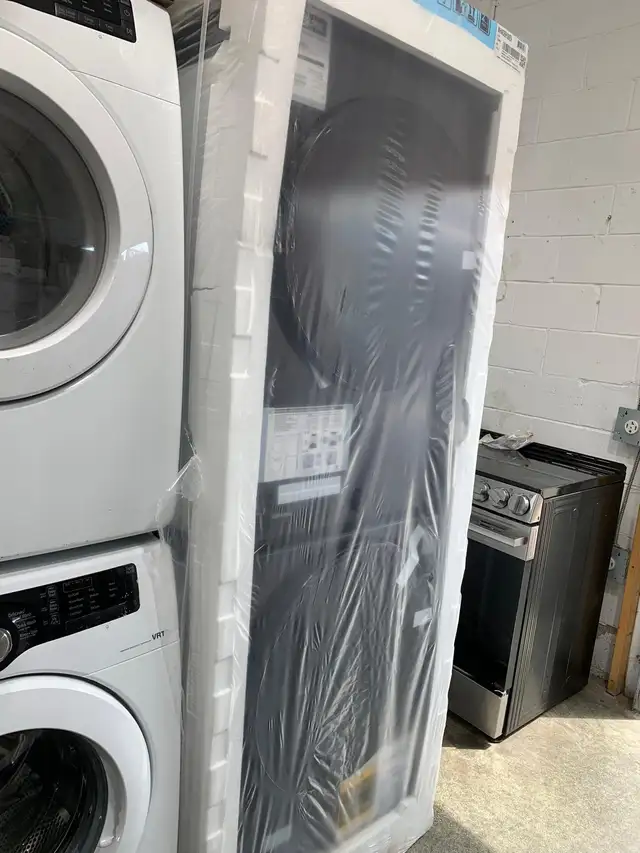 Samsung 27" Front Load Laundry Center WH46DBH100EVAC