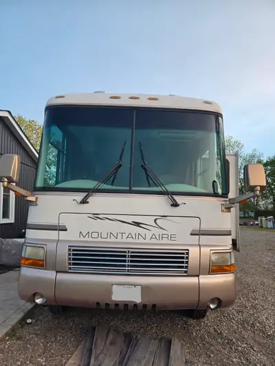 1998 Diesel Newmar Mountain Aire Class A motorhome. 5.9L Cummins engine Allison transmission -2 air...